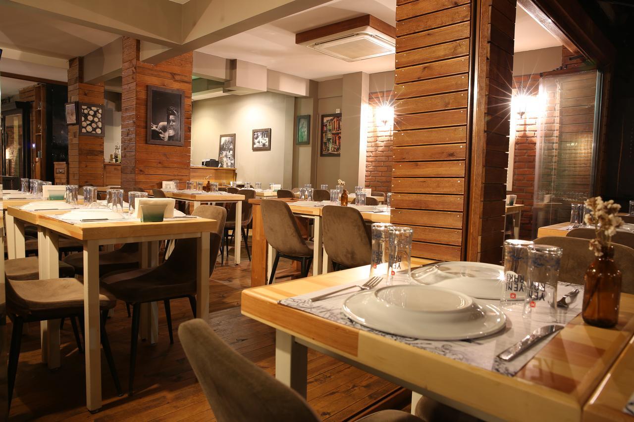Kuzen Otel (Adults Only) อิสตันบูล ภายนอก รูปภาพ