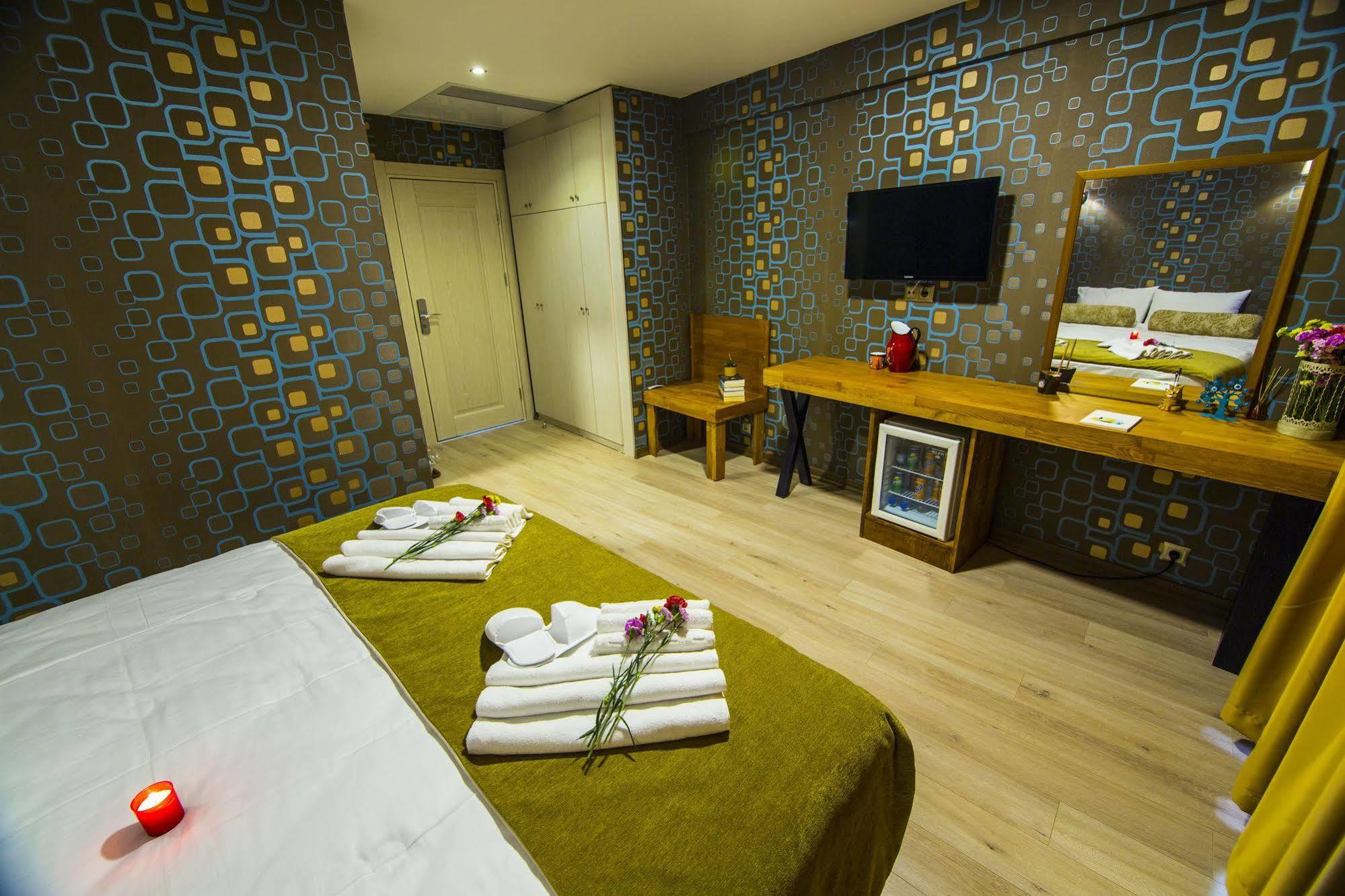 Kuzen Otel (Adults Only) อิสตันบูล ภายนอก รูปภาพ