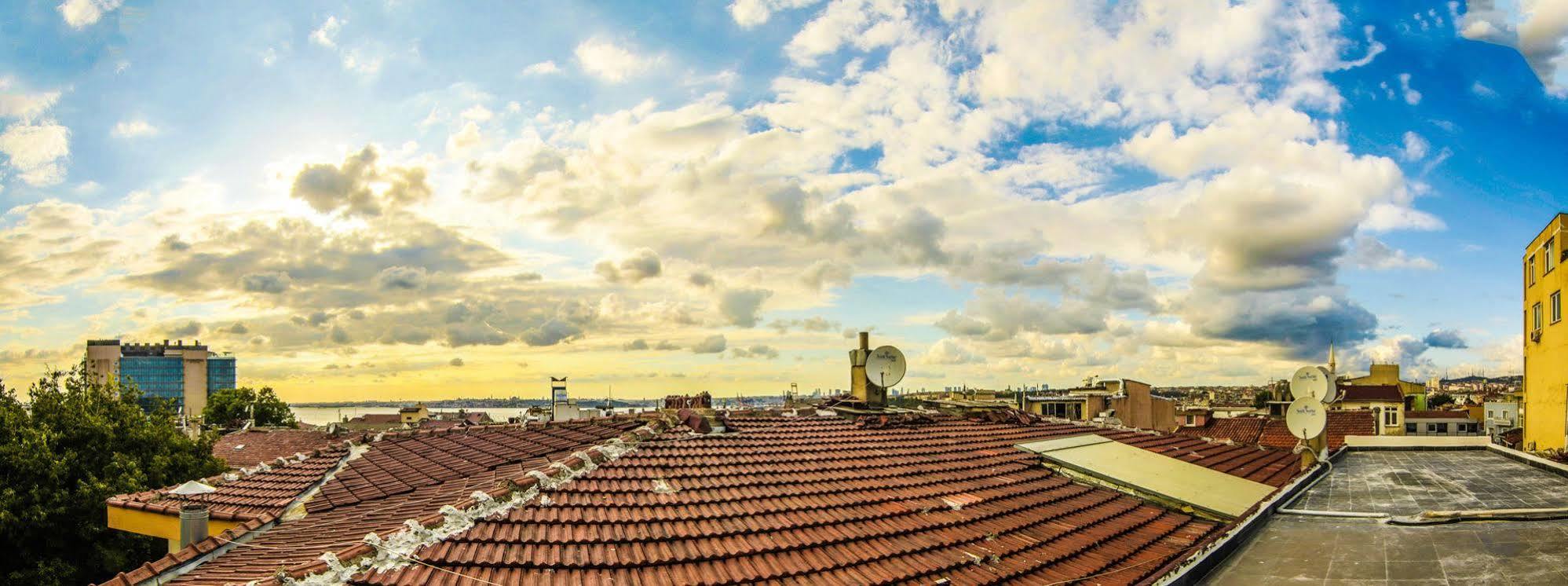 Kuzen Otel (Adults Only) อิสตันบูล ภายนอก รูปภาพ